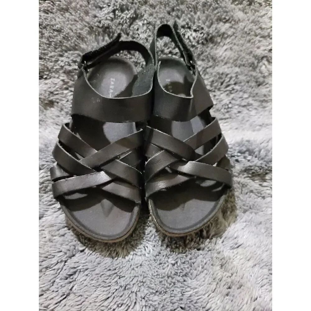Zara Black Leather Sandals size 24